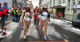 Blisko 300 Mikołajów pobiegło ulicami miasta