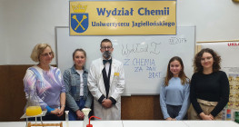 Głosujmy na projekt młodych chemików z Cisowej